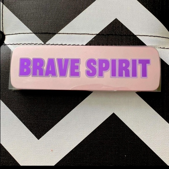 Eyeshadow palette - Picture 1 of 3